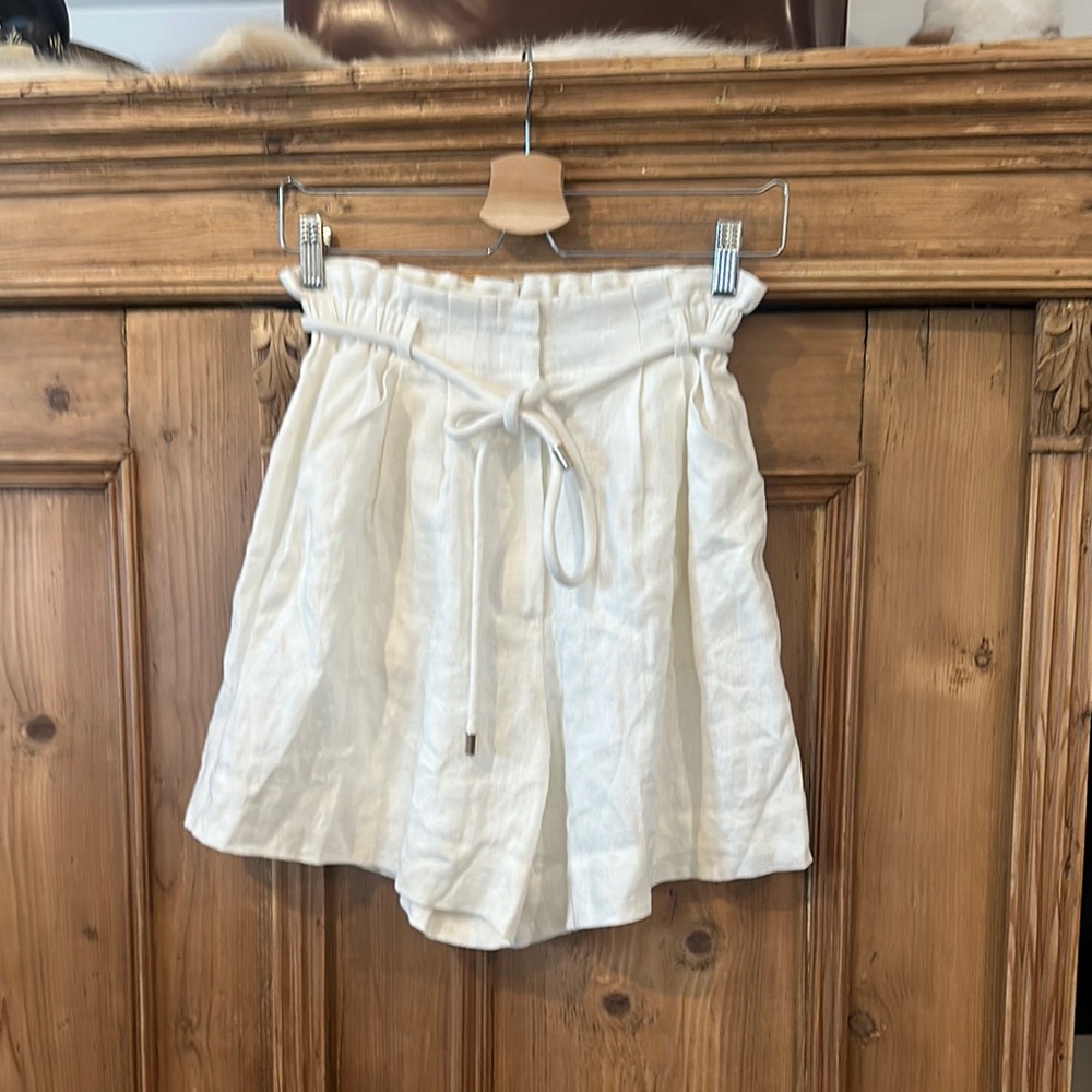Mon Renn Linen Shorts